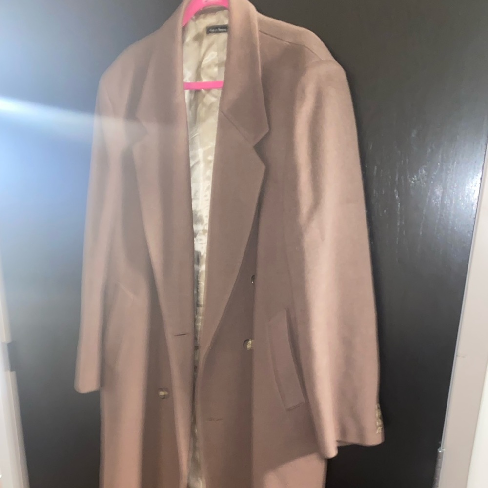 Sold - Picture 3 of 10